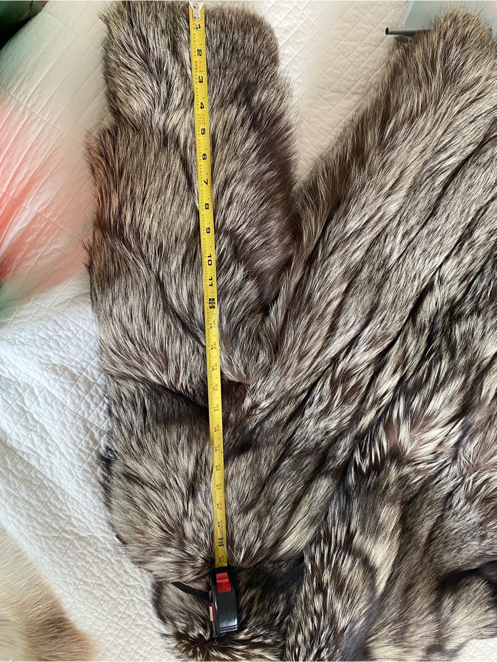 Saga Fox Silver Fox Fur Coat size Medium / Large (read description re: size) - Picture 8 of 10